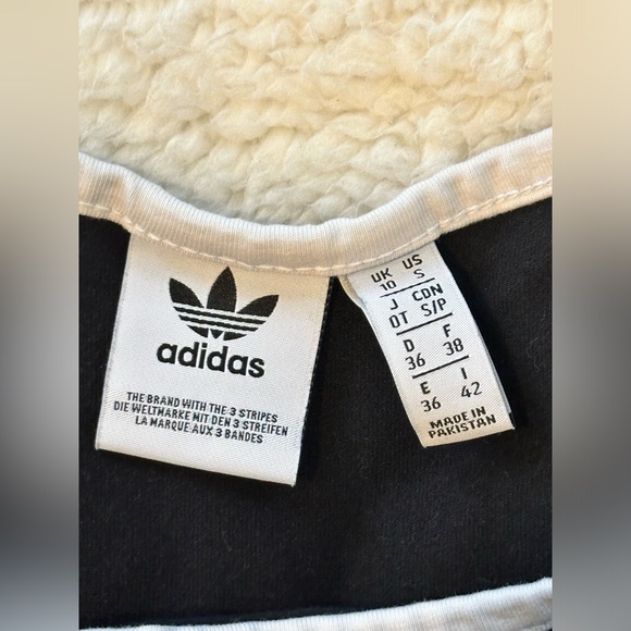 Adidas Spaghetti Strap Croptop - Picture 7 of 7